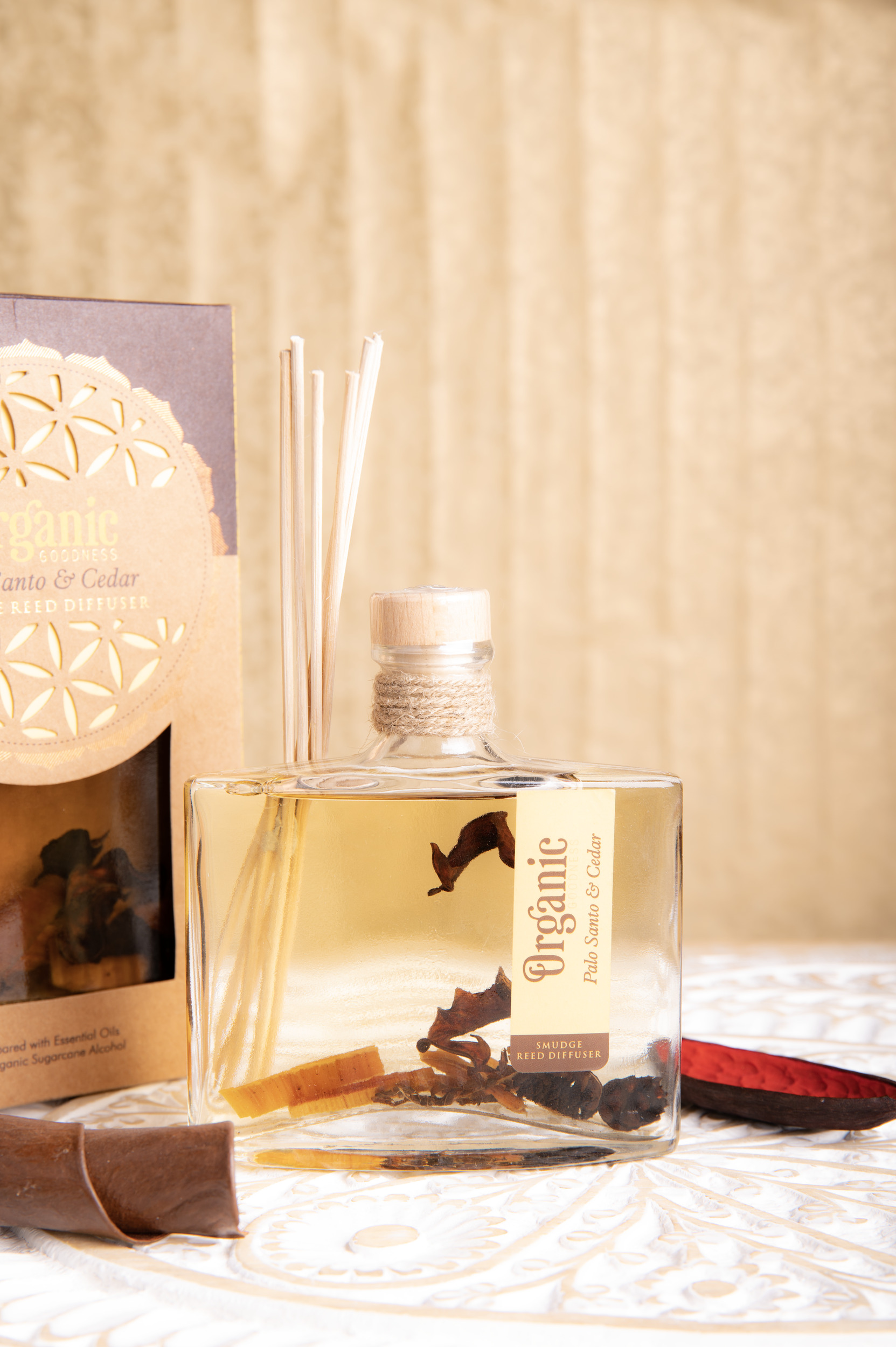 Palo Santo & Zeder Organic Reed Diffuser
